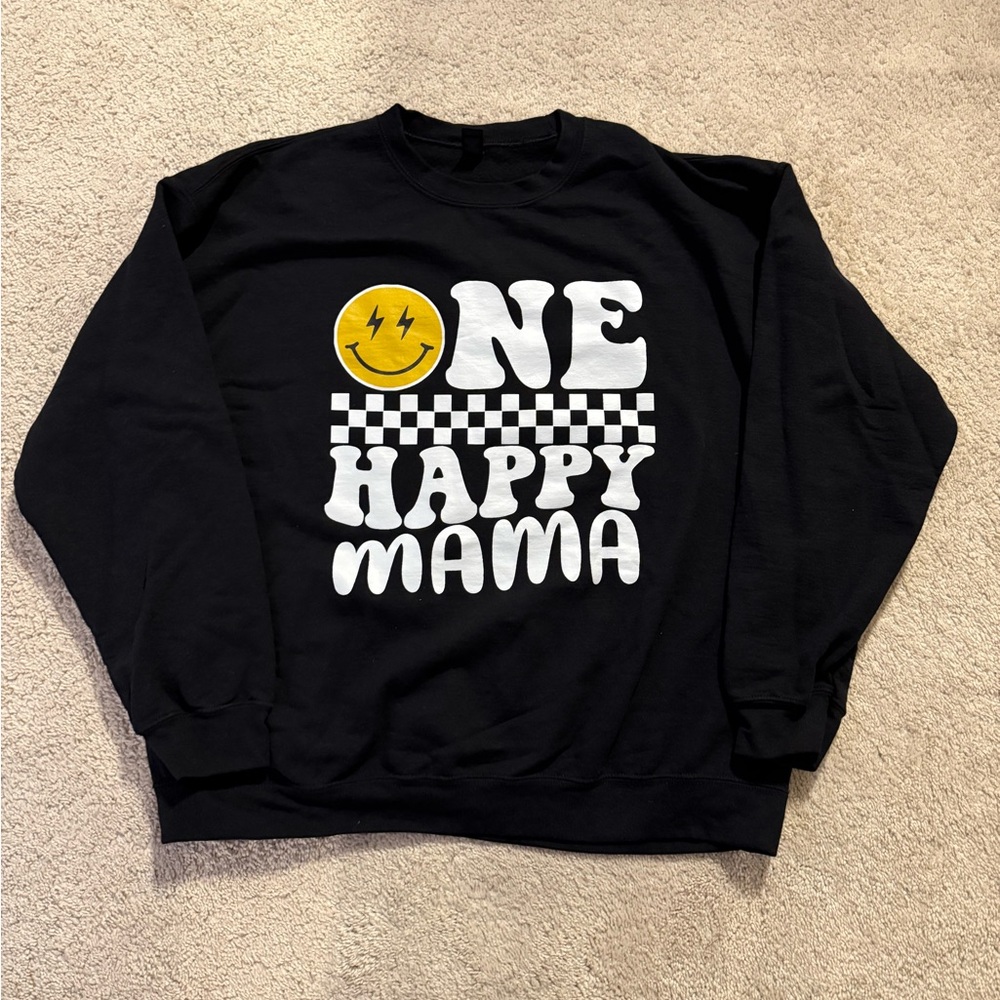Black 'One Happy Mama' Graphic Tee